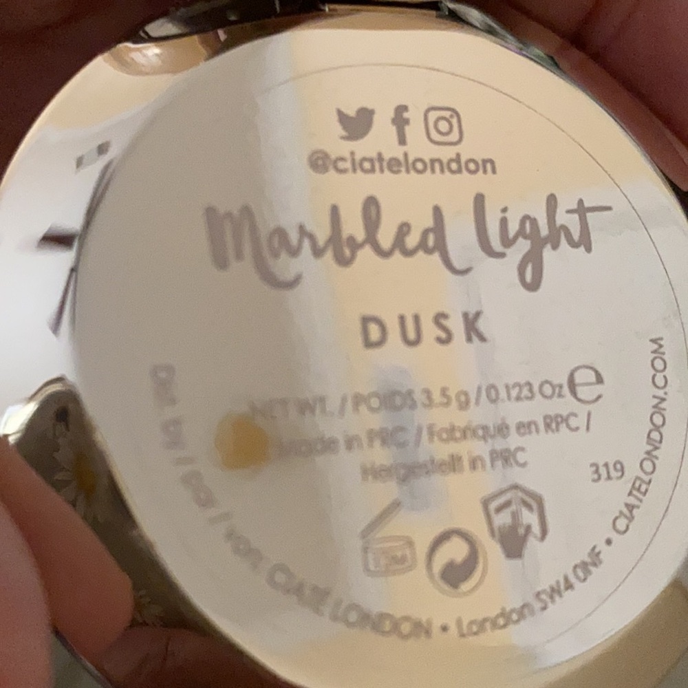 Blush - Picture 3 of 4